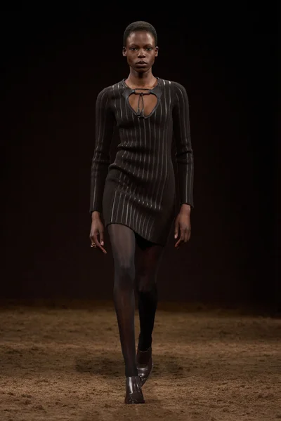 Look 38